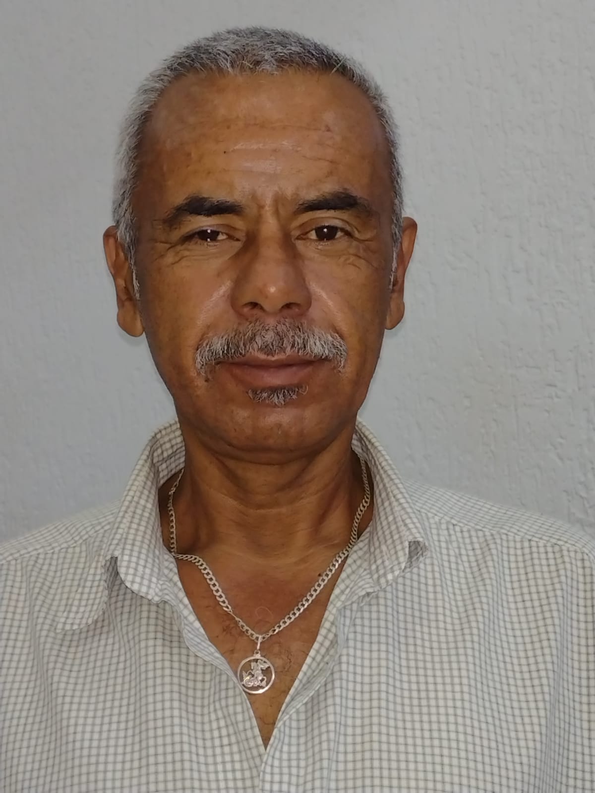 Jorge , 57 anos, casado(a), 2